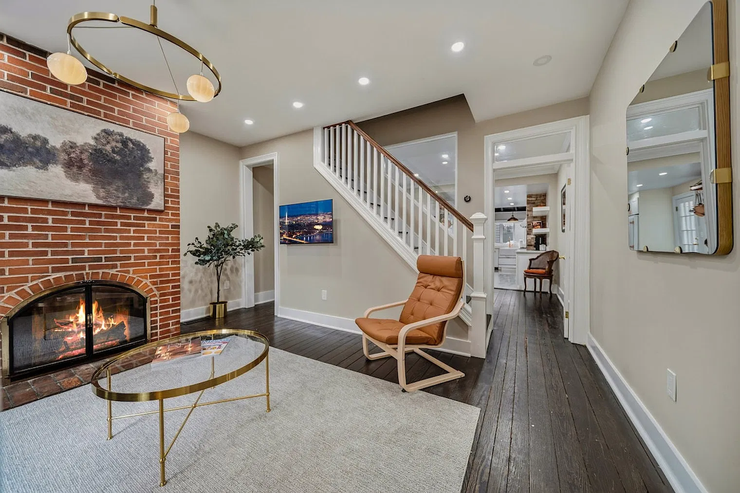 2 bed, 1.5 bath, $6,038 — Photo 3