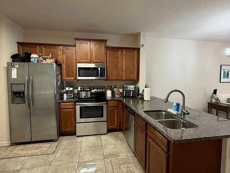 705 Servia Dr — Photo 8