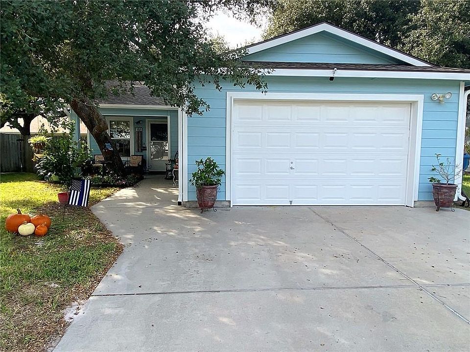 1st image of 127 Breezy St