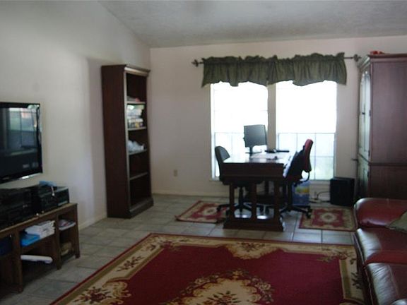 3rd image of 8307 Town Creek Dr
