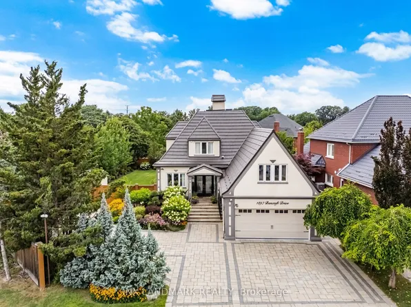 1497 Bancroft Dr, Mississauga, ON L5V 1M3