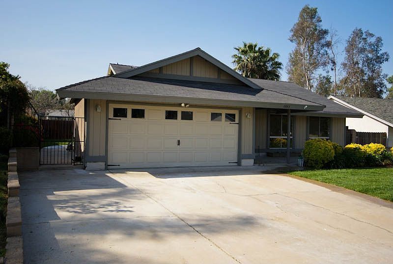1st image of 3993 Hickory Ln