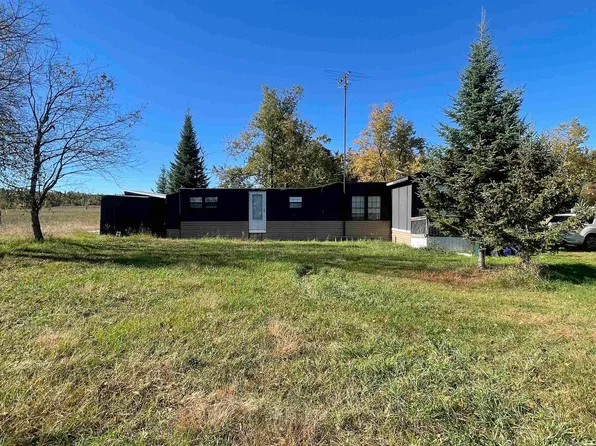 9240 N Elmac Circle Dr, Gaylord, MI 49735