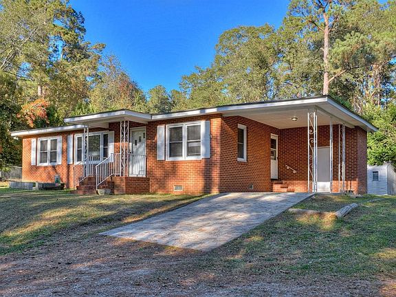 2nd image of 302 Woodland Dr