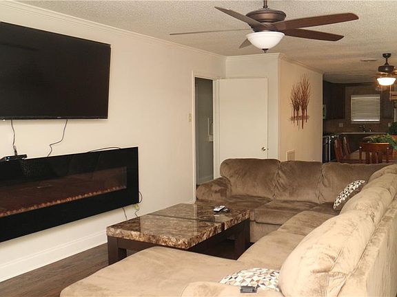 2nd image of 2021 S Vernon Ave