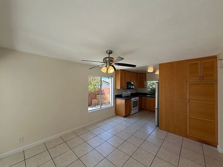 6645 Amberly St — Photo 5