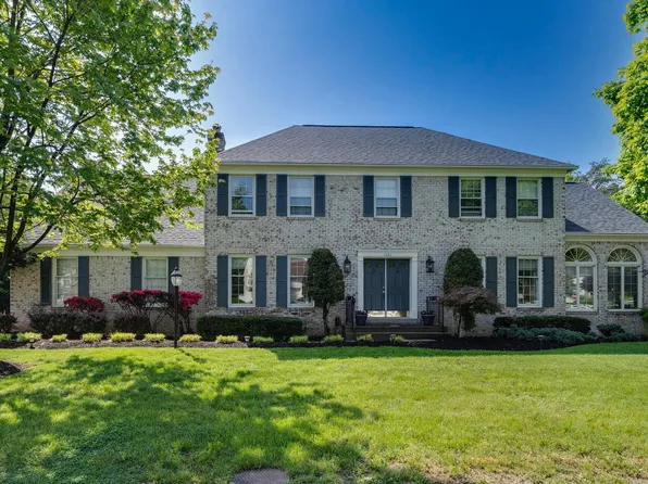 15211 Wetherburn Dr, Centreville, VA 20120