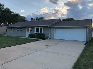 103 S Hammes Ave, Joliet, IL 60436