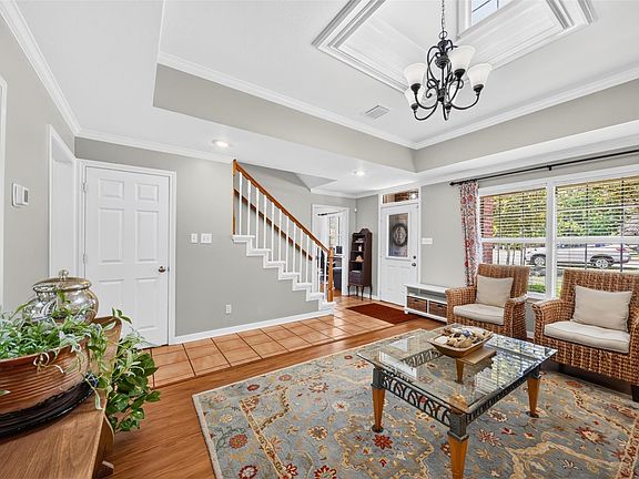 4th image of 3622 Morningview Dr