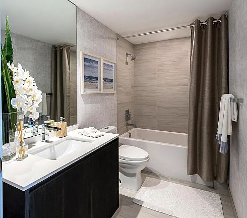 3rd image of 450 E Las Olas Blvd #2E