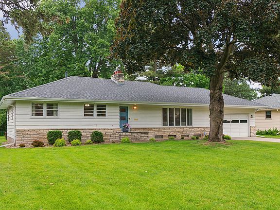 3rd image of 5456 Twin Lake Blvd E