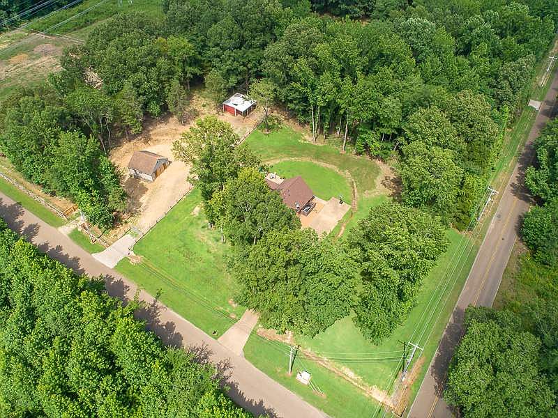 1st image of 2070 Clarke Landing Dr