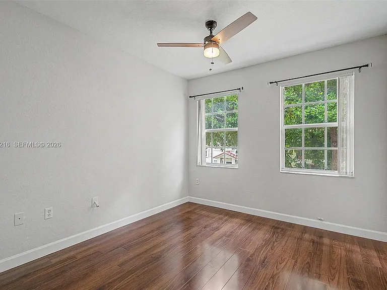 1003 Belmont Ln #1003 — Photo 18