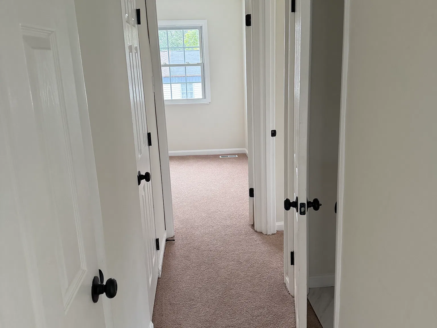 4 bed, 1485 sqft, $2,500 — Photo 3