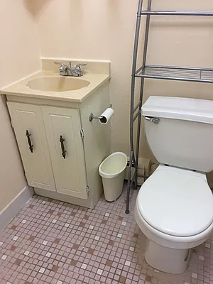 Rented by Metroline Realty | media 39