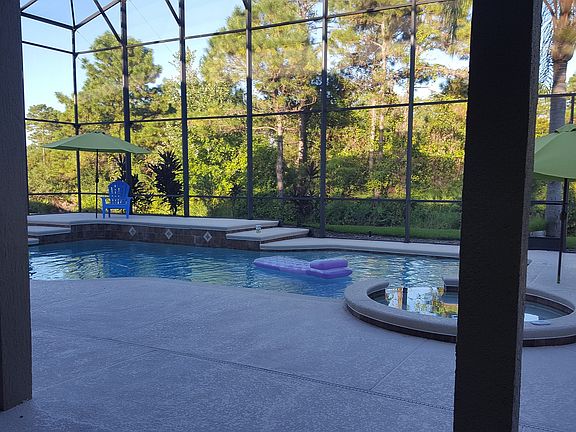 20kgal deep pool w/large spa