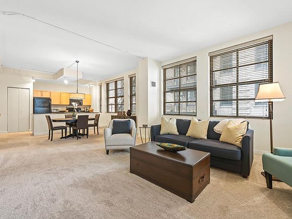 5th image of 5 N Wabash Ave APT 901