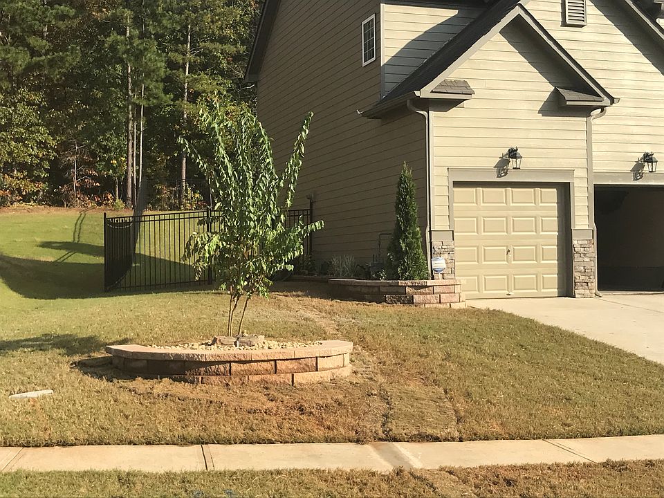 2nd image of 14 Stonebridge Blvd