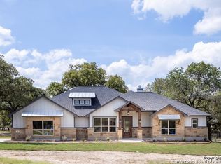 105 Ranger Point, Adkins, TX 78101