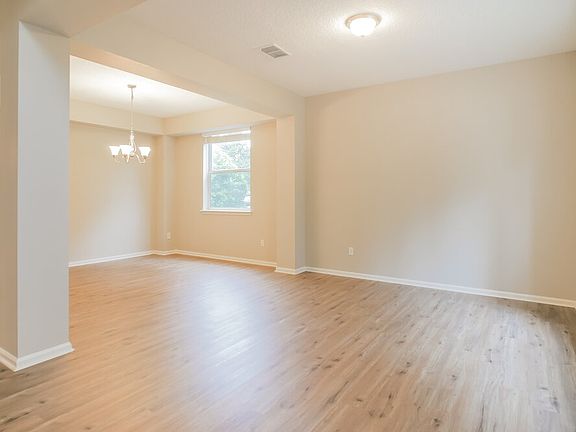 5th image of 183 Pine Arbor Cir