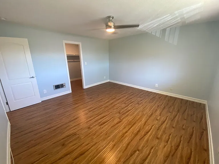 9721 Graham Street — Photo 26