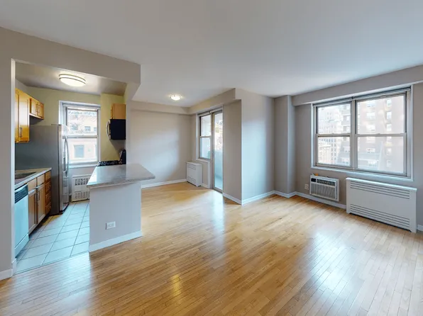 80 North Moore Street image 1 of 8