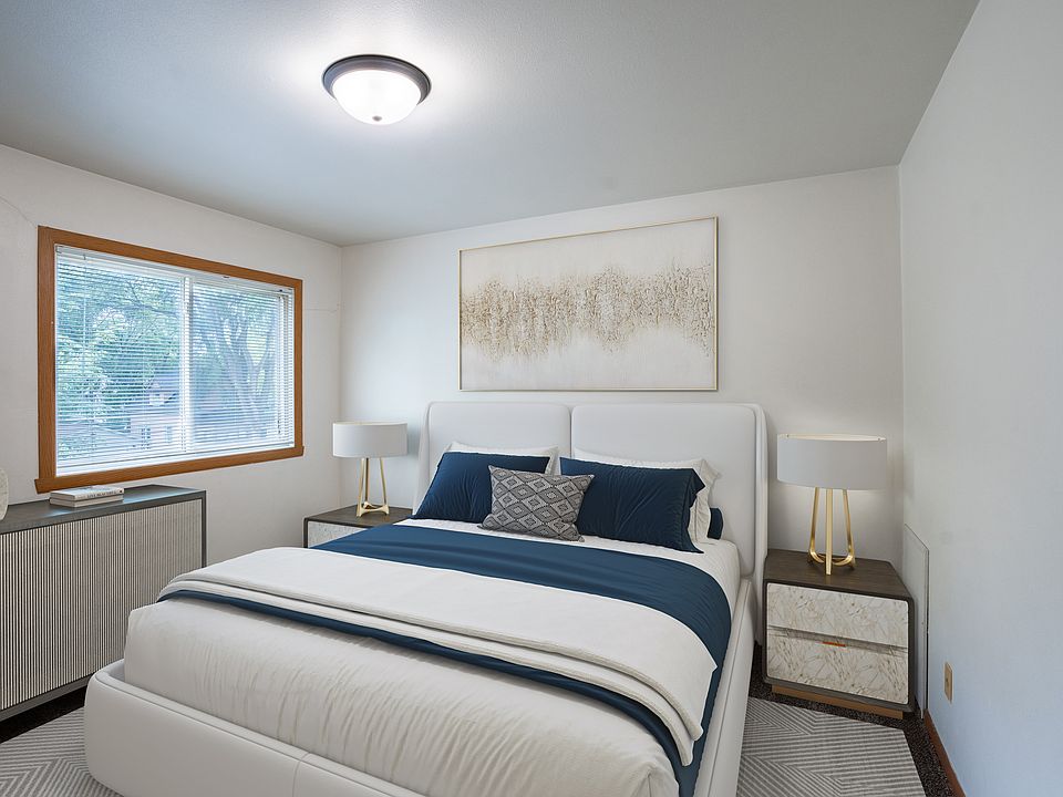 Fargo, ND Crown Court 1 Apartments | Bedroom