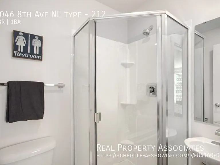 4046 8th Ave NE #212 — Photo 4
