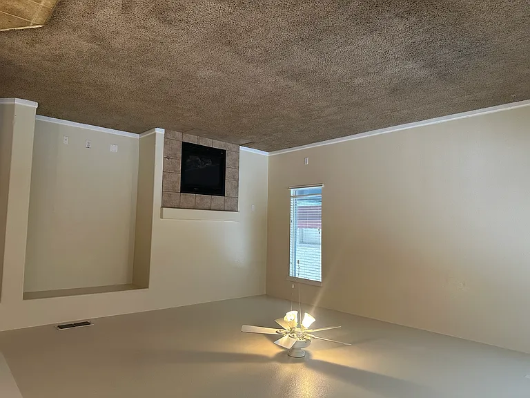 1211 Jewel Flower Dr — Photo 3
