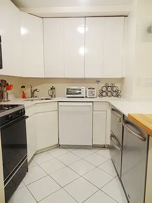 Rented by Capital Realty Investors, Inc | media 23