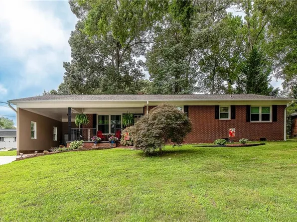 4011 Knollwood Dr, Archdale, NC 27263