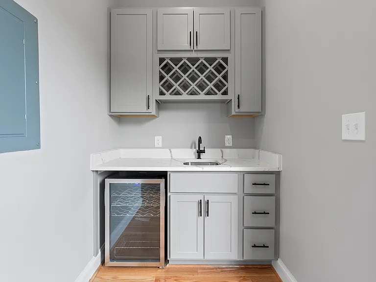 3rd Floor Wet Bar (2)