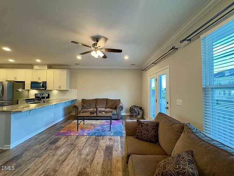 2223 Chattering Lory Ln — Photo 16