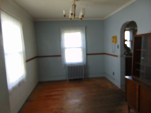5th image of 20 Carlton Ct