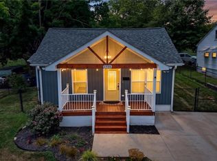3720 Carver School Rd, Winston Salem, NC 27105