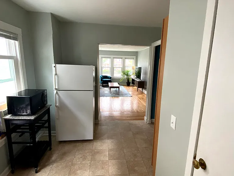 2111 E Dayton St #1 — Photo 11