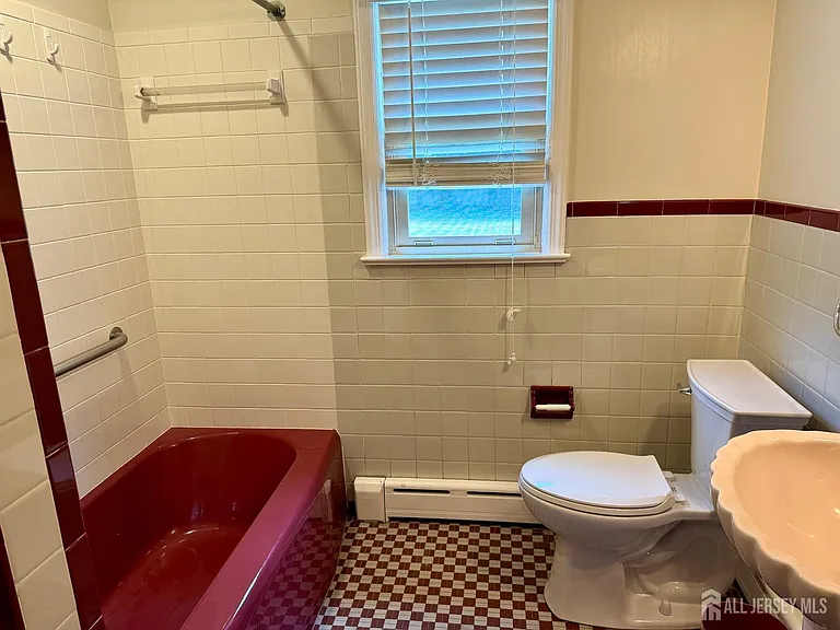 19 South Dr — Photo 19