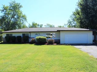 1719 W Overlook Rd, Marion, IN 46952