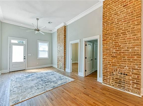 5th image of 2219 Delachaise St