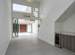 900 Wilshire Blvd #6, Santa Monica, CA 90401