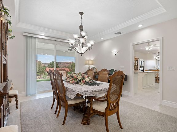 5th image of 230 N Boulder Way