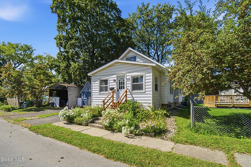 3rd image of 418 S Reynolds Street