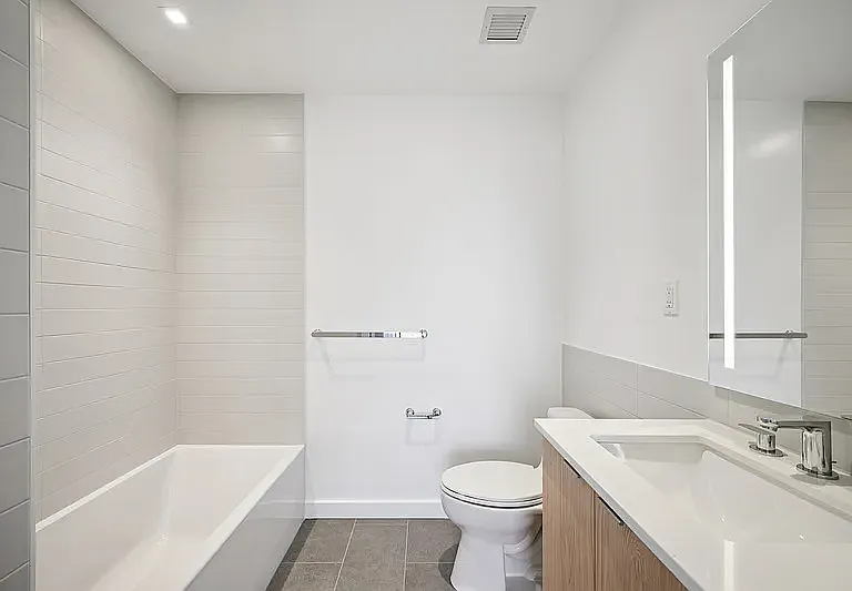 645 Park Pl #4J — Photo 8