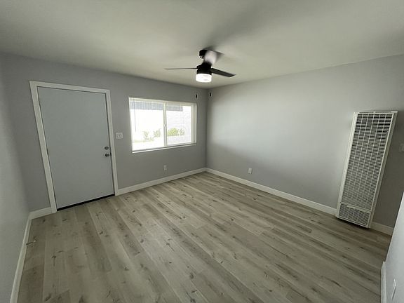 2nd image of 3873 Cottonwood St