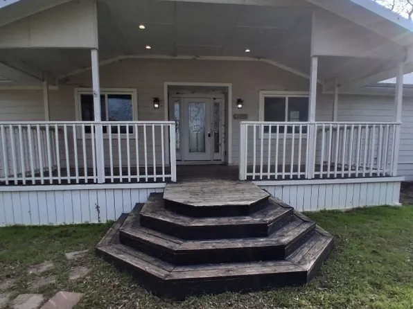 9463 County Road 4900, Wolfe City, TX 75496