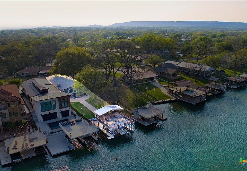 1st image of 108 Riverside Dr