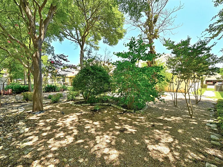 125 Melissa Ct — Photo 28