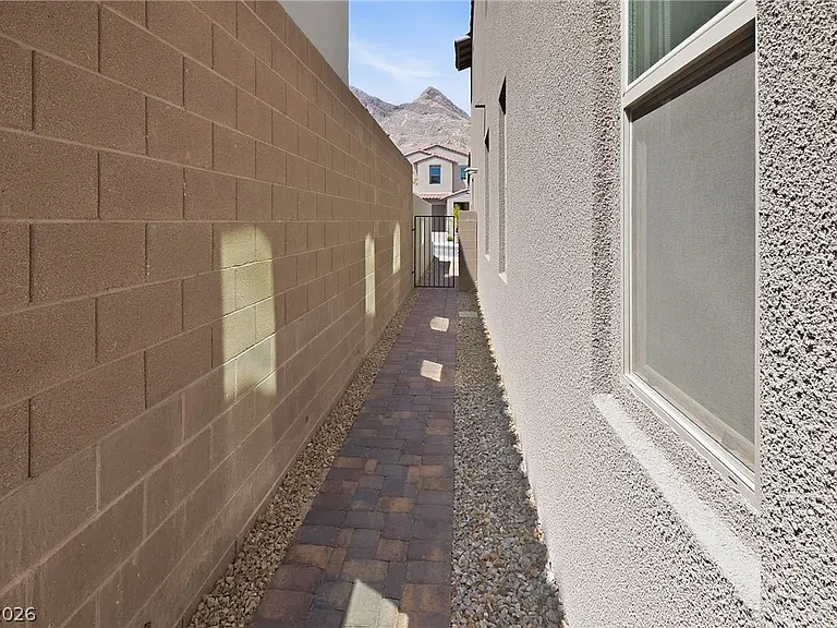 11807 Pandion Ave — Photo 20