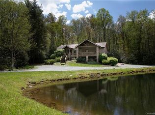 2944 Holloway Mountain Rd, Blowing Rock, NC 28605