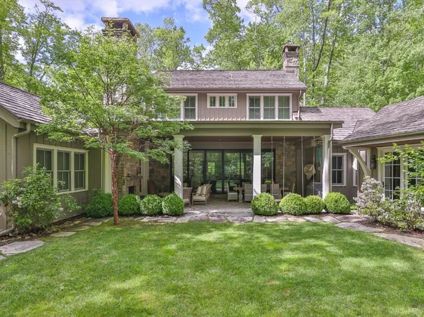 842 N High Mountain Drive, Cashiers, NC 28717